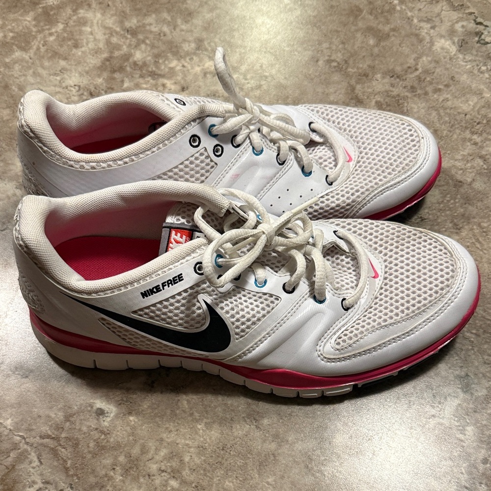 Nike Women's White and Pink Sneakers